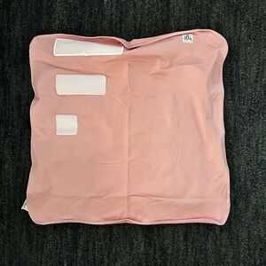 **BRAND NEW NEVER USED** Ollie Swaddle Pink